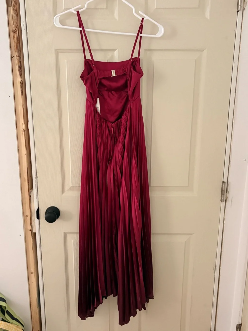 Abercrombie & Fitch Burgundy Spaghetti-Strap Pleated Maxi Dress